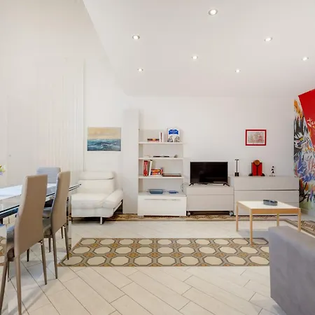 Aparthotel Lemon Tree House 3*