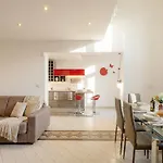 Lemon Tree House בארי