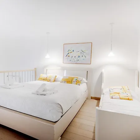 Lemon Tree House בארי