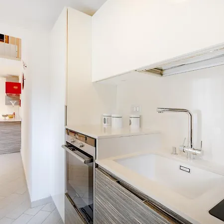 Lemon Tree House Apartmanhotel Bari