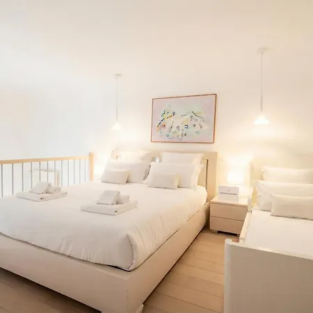 Lemon Tree House Apartahotel Bari