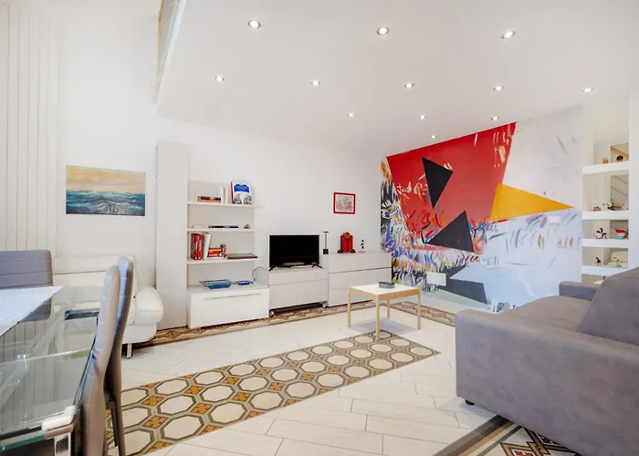 Lemon Tree House מלון דירות